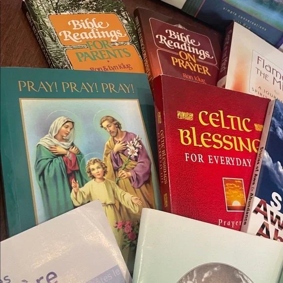 Assorted Inspirational Book Collection - Picture 7 of 9